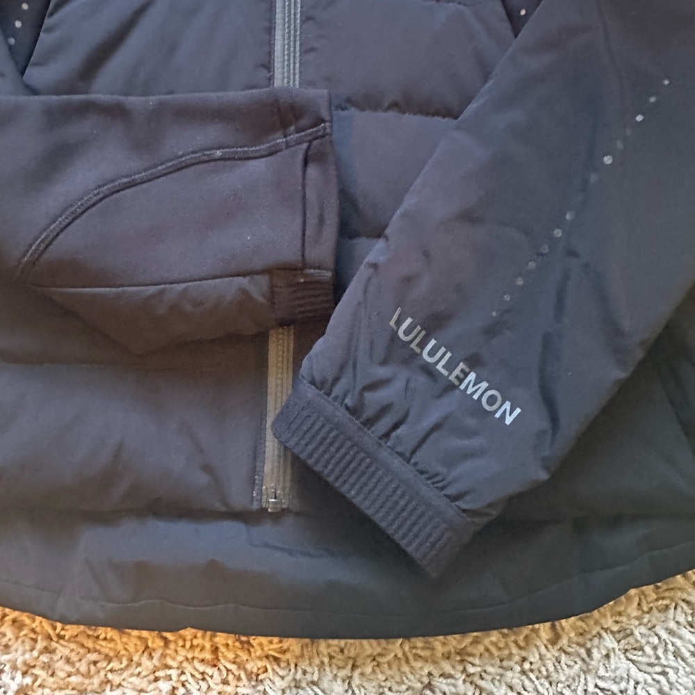 lululemon athletica Navy Women's Ski Jacket - Picture 3 of 4